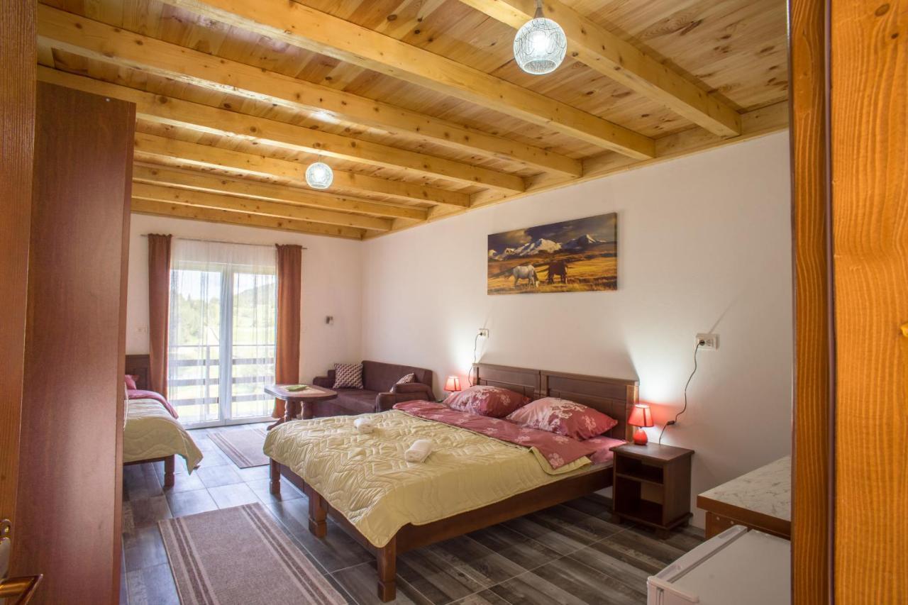 Apartmani JEZERO Zabljak  Bagian luar foto