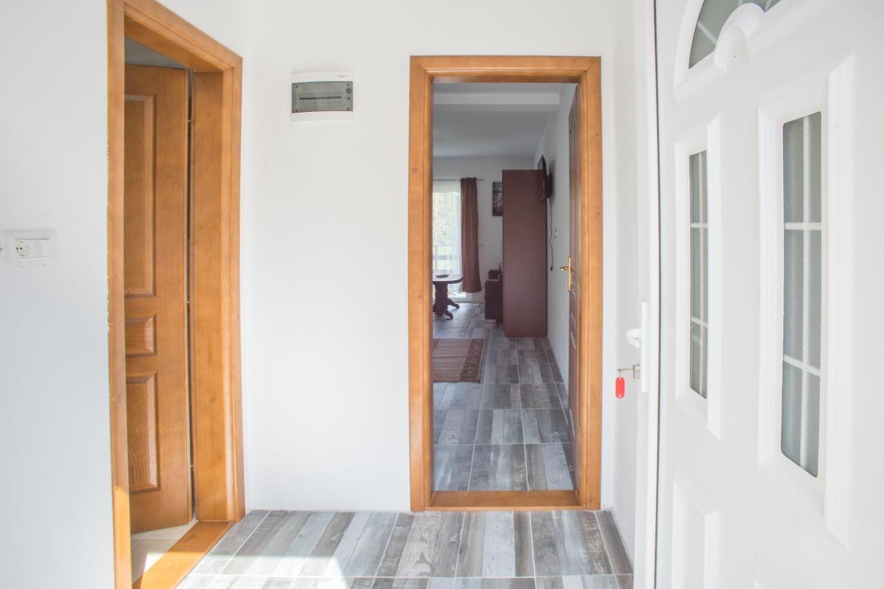 Apartmani JEZERO Zabljak  Bagian luar foto