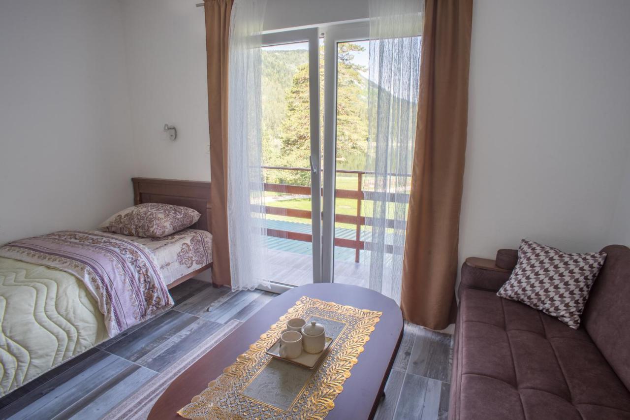 Apartmani JEZERO Zabljak  Bagian luar foto