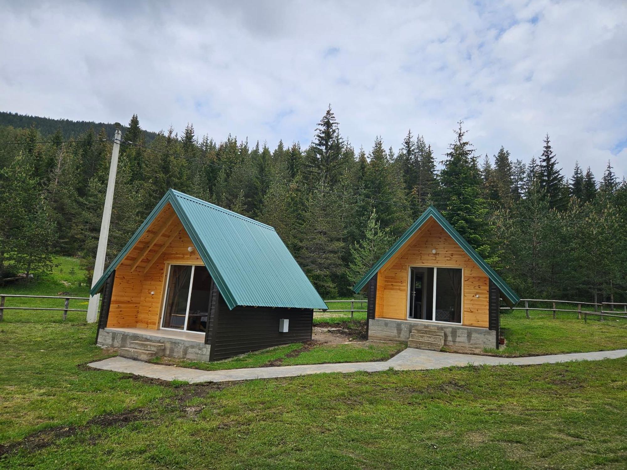 Apartmani JEZERO Zabljak  Ruang foto